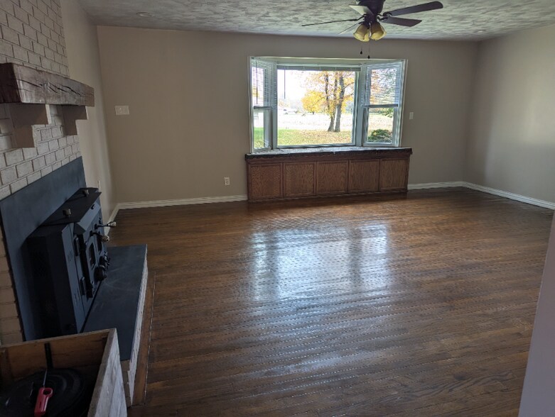 Building Photo - 1721 Allentown Rd