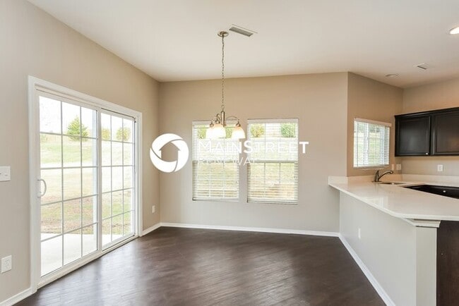 Building Photo - 4 Bedroom Pet-Friendly Home in Clayton, NC...