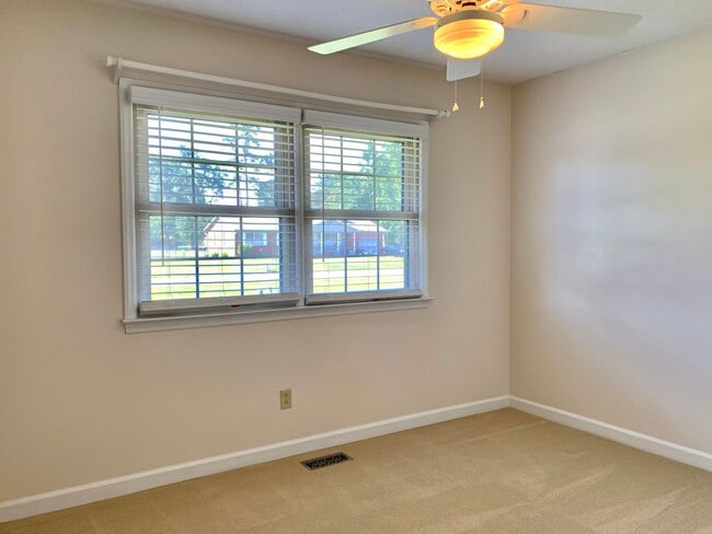 Building Photo - Charming Updated Home, Quiet Street Near Base, Fenced Yard!
