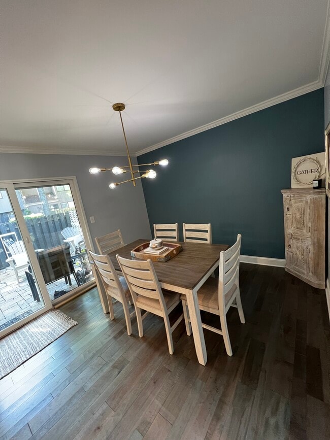 Building Photo - 1810 Cherokee Bluff Dr