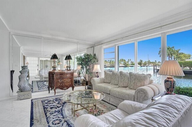 Building Photo - 180 Isle of Venice Dr