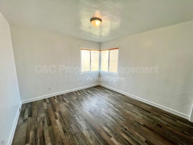 Building Photo - 808 E Andrews Ave