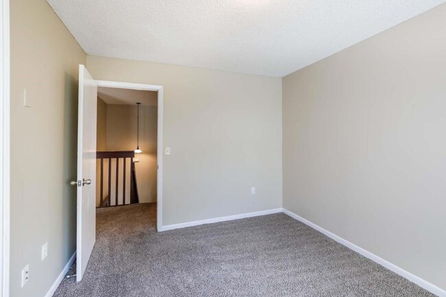 Building Photo - 4201 NW 120th Ln