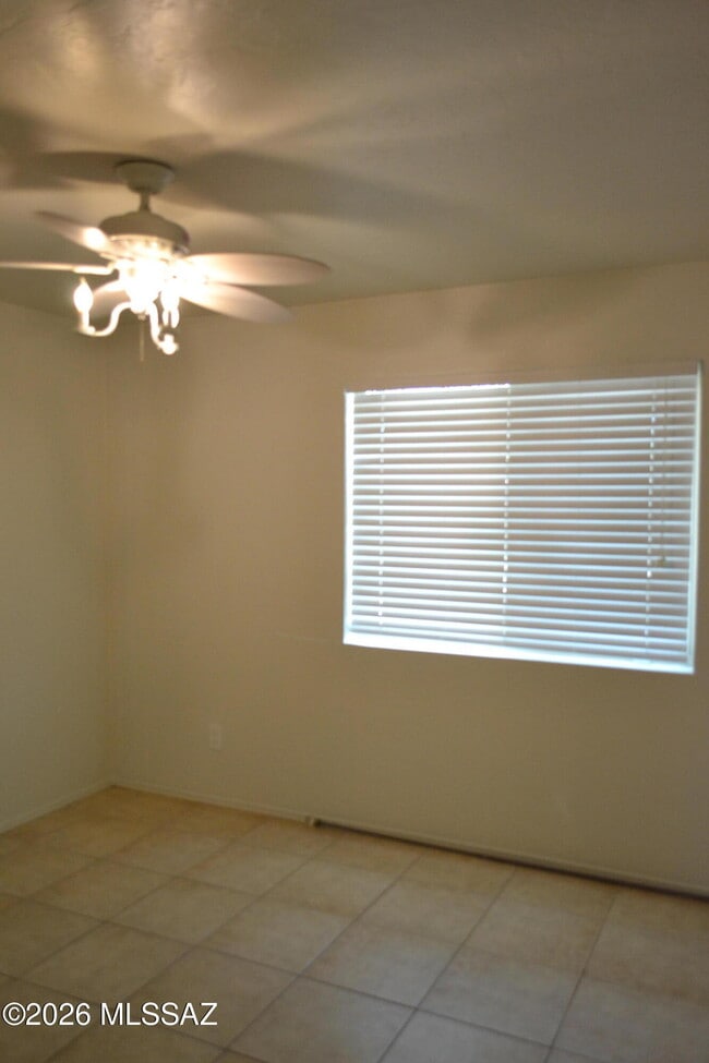 Building Photo - 3270 W Capistrano Rd