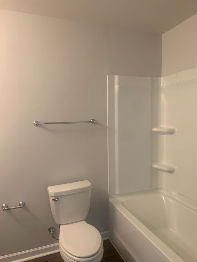 Building Photo - 35 Knoll Wy