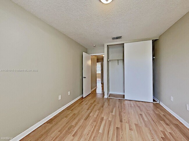 Building Photo - 4 br, 2 bath House - 15901 NW 5th St