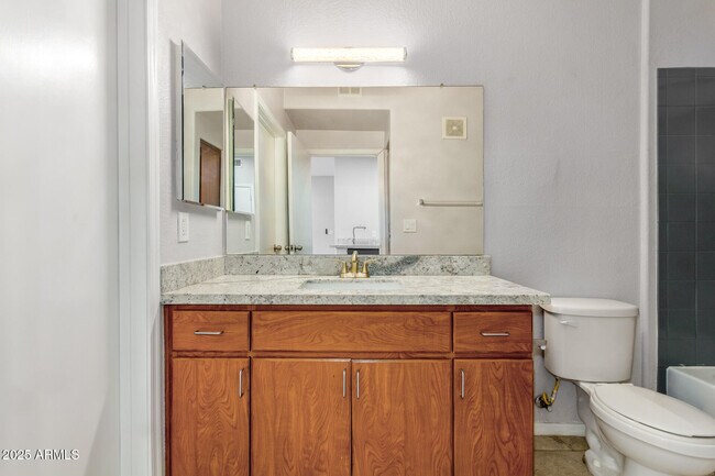 Building Photo - 5302 E Van Buren St