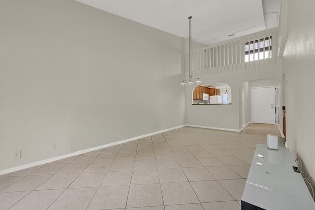 Building Photo - 6371 Toulon Dr