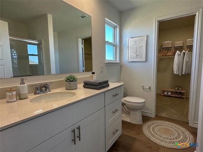 Building Photo - 945 Heartseed Ave