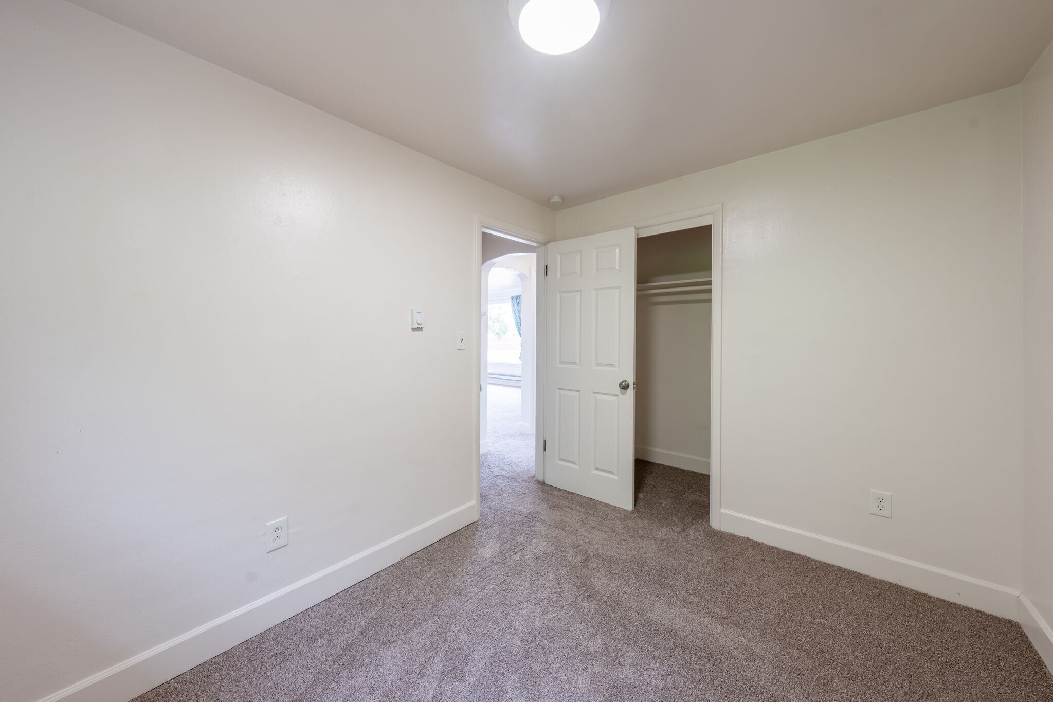 Building Photo - 851 S 54th St