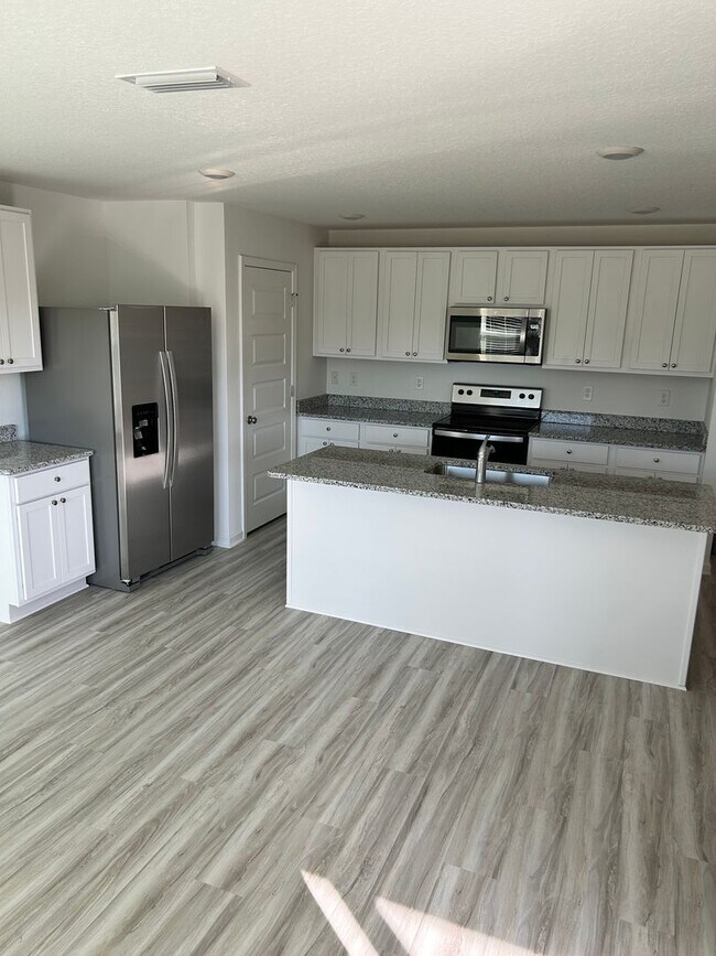 Building Photo - ***COMING SOON*****AVAILABLE IN MARCH*****