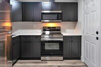 Building Photo - 4037 SW 65th Ave