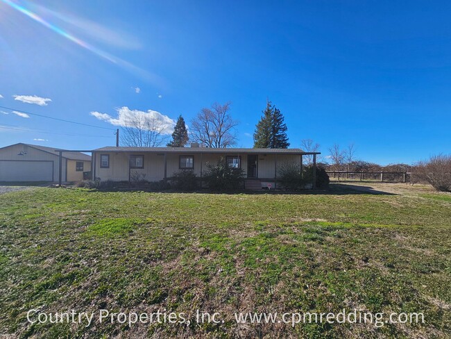 Building Photo - 3-Bedroom on Horse Property With ACID Acce...