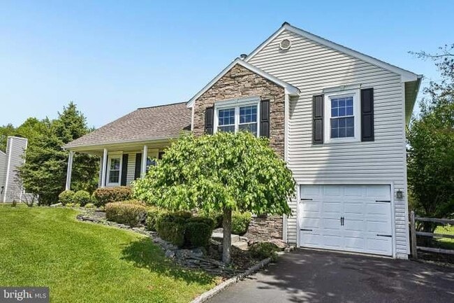 Building Photo - 247 Winchester Dr