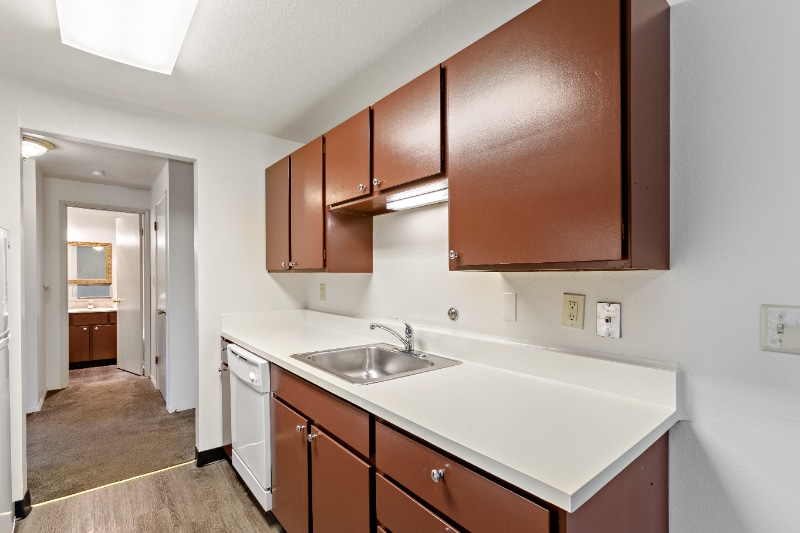 Building Photo - 12520 Roosevelt Way NE