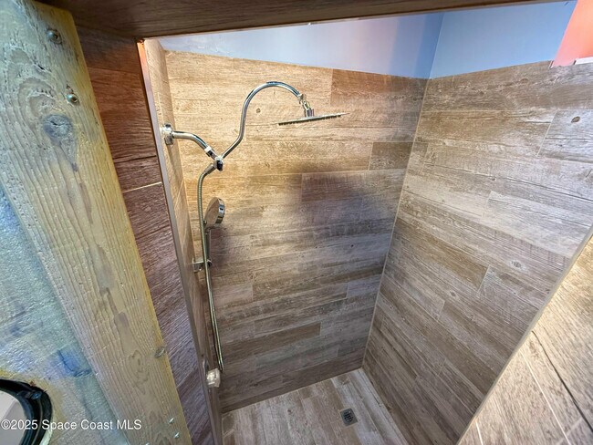 Building Photo - 973 N Harbor City Blvd