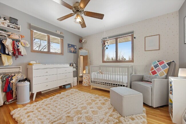 Building Photo - Gorgeous 3 Bedroom In Saint Anthony Villag...