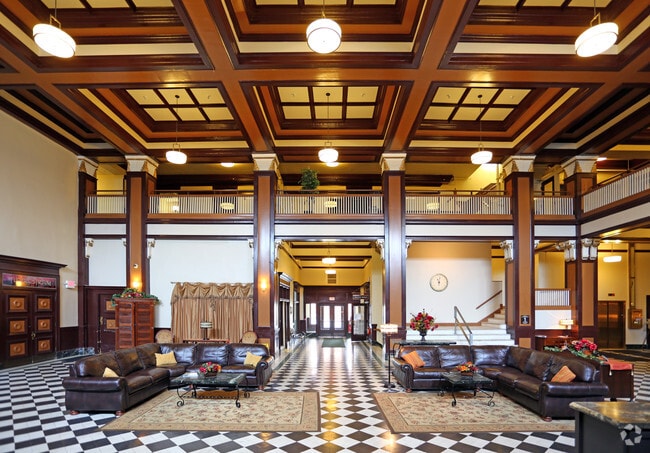 Interior Photo - Russell Lamson