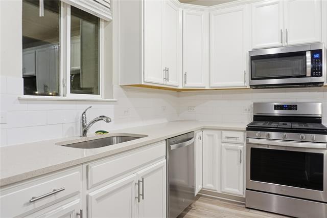 Building Photo - 1104 Bluespire Dr