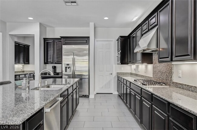 Building Photo - 11 Grand Masters Dr