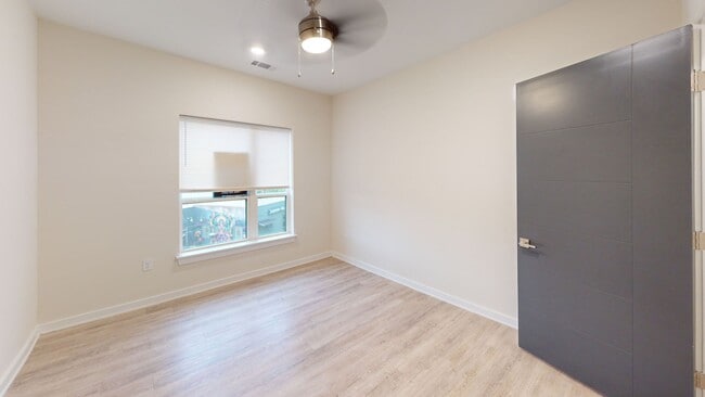 Building Photo - NODA Condo