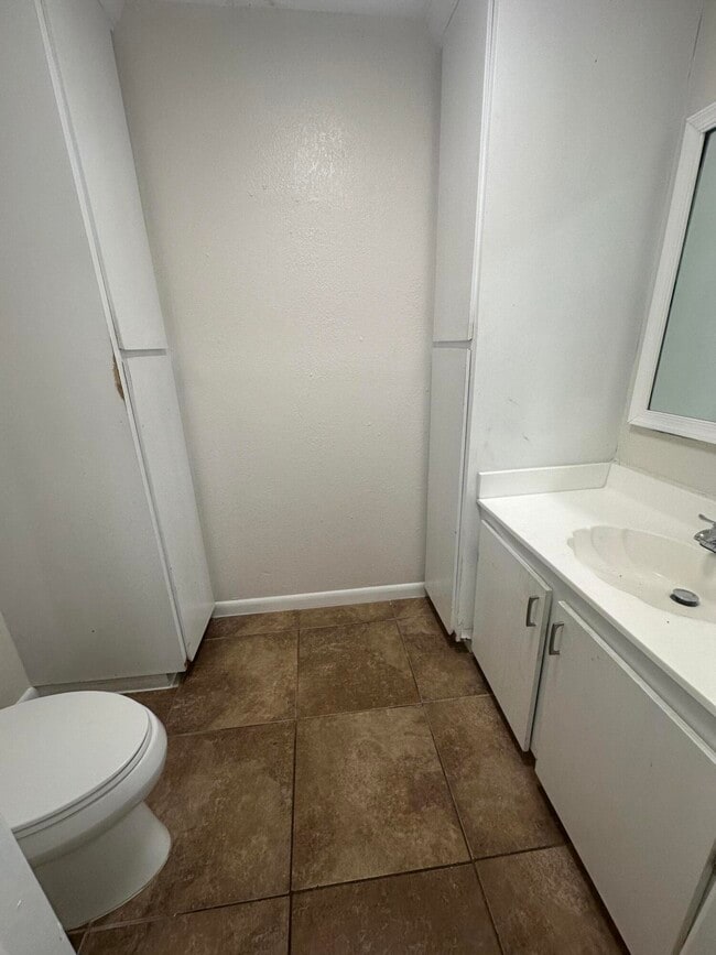 Building Photo - 1827 N Congress Ave