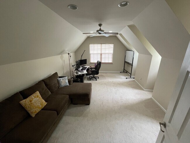 Building Photo - 9709 Glenburn Ln