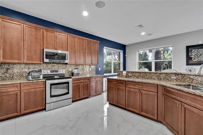 Building Photo - 15841 SW 61st St