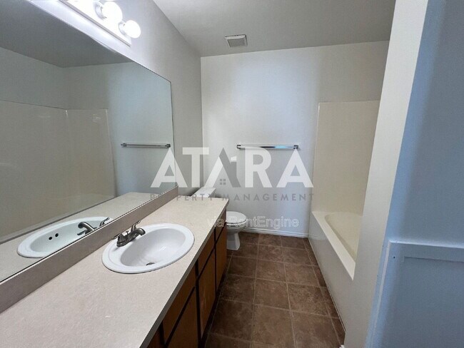 Building Photo - 4984 W 4850 S