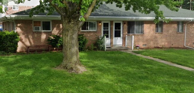 Primary Photo - 2255 W Alexis Rd