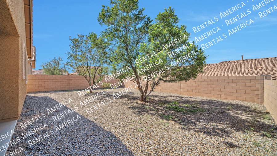 Building Photo - 6678 W Fishermans Dr