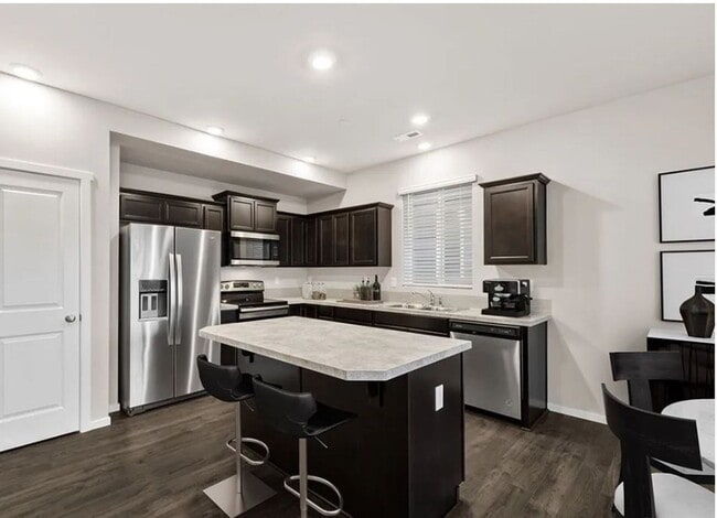 Building Photo - Fabulous 4-bedroom home in desirable Lipoma Firs Community of Puyallup!!