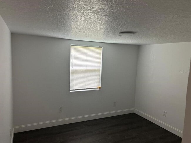 Building Photo - 5096 N Kaliga Dr
