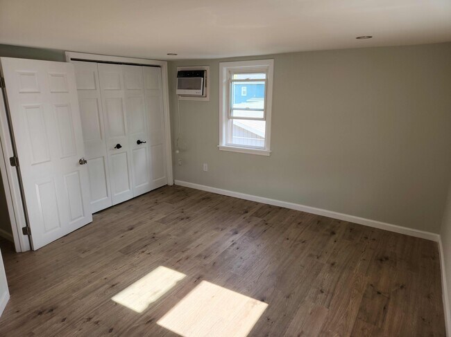 2nd Bedroom - 321 Elm St