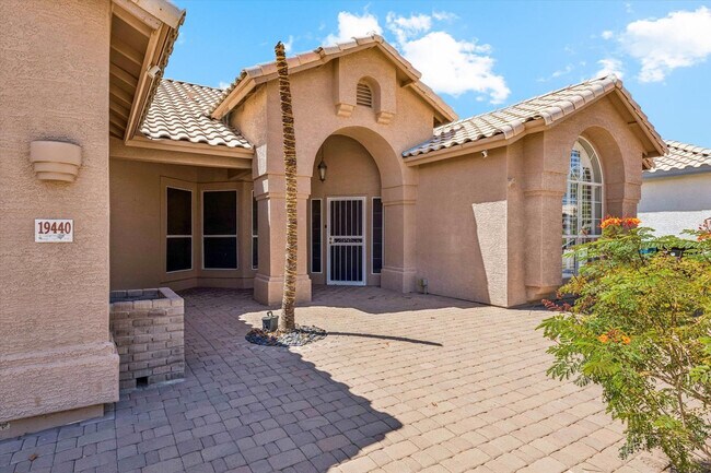 Building Photo - 19440 N 33rd Pl