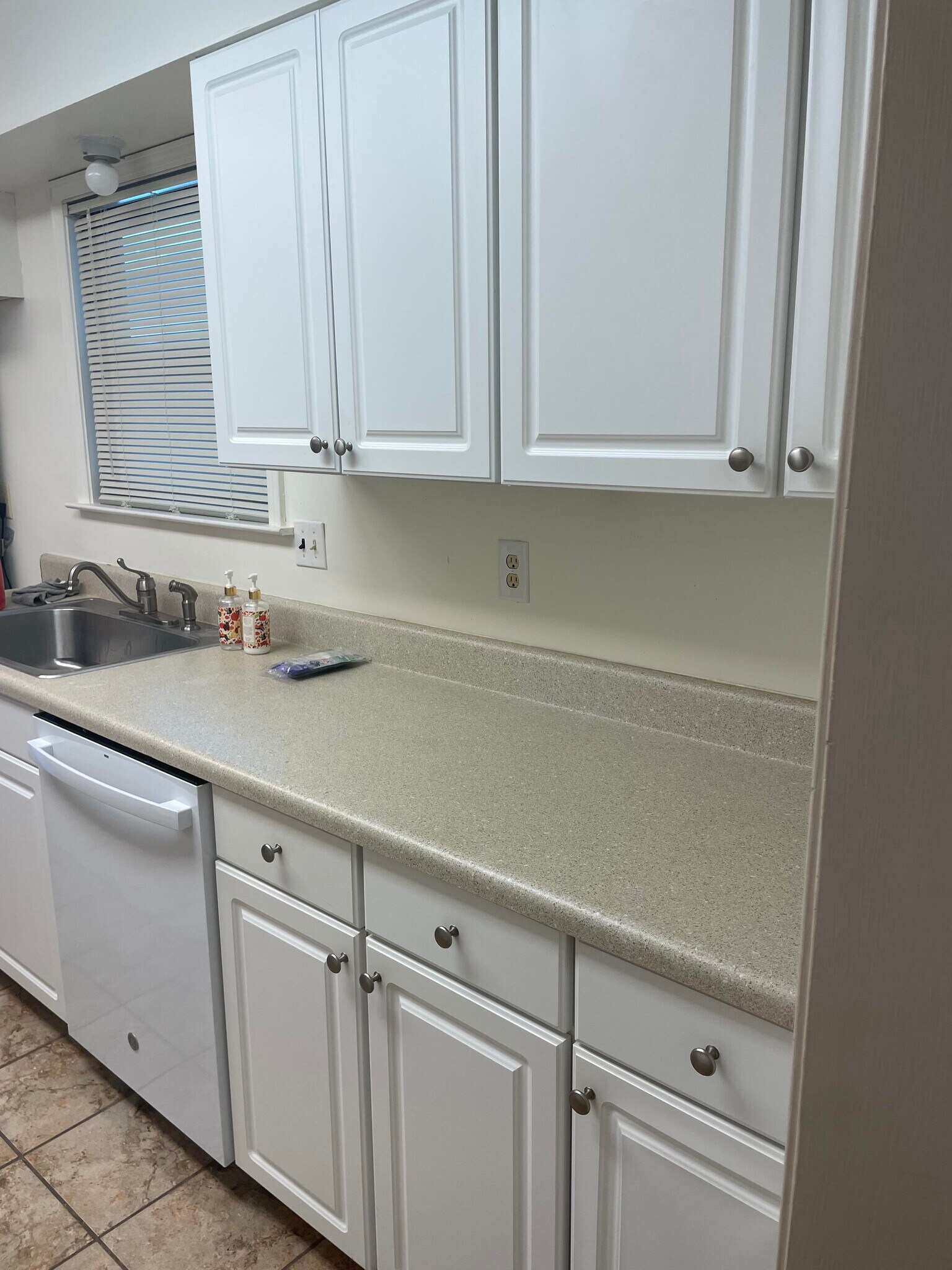 Building Photo - 2184 Wilderness Cv