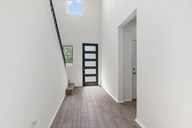 Building Photo - 15204 Kookaburra Path