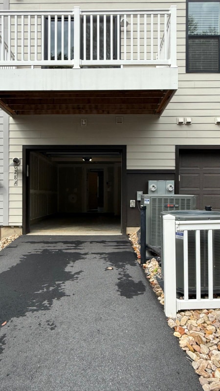 Building Photo - 628 Noush Ct