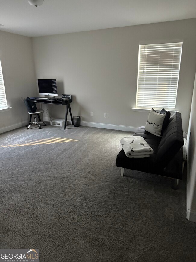 Building Photo - 232 Sophie Cir