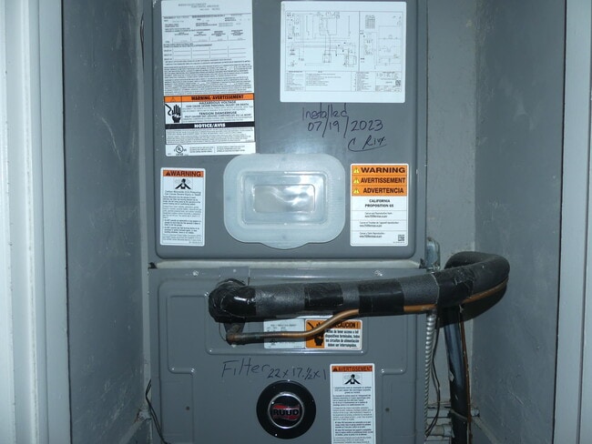 Building Photo - 2247 Taylor St