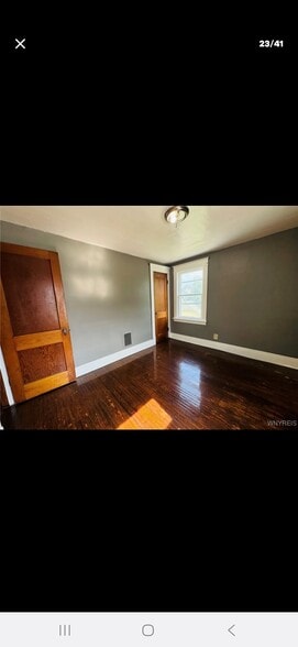 Building Photo - 220 Dartmouth Ave