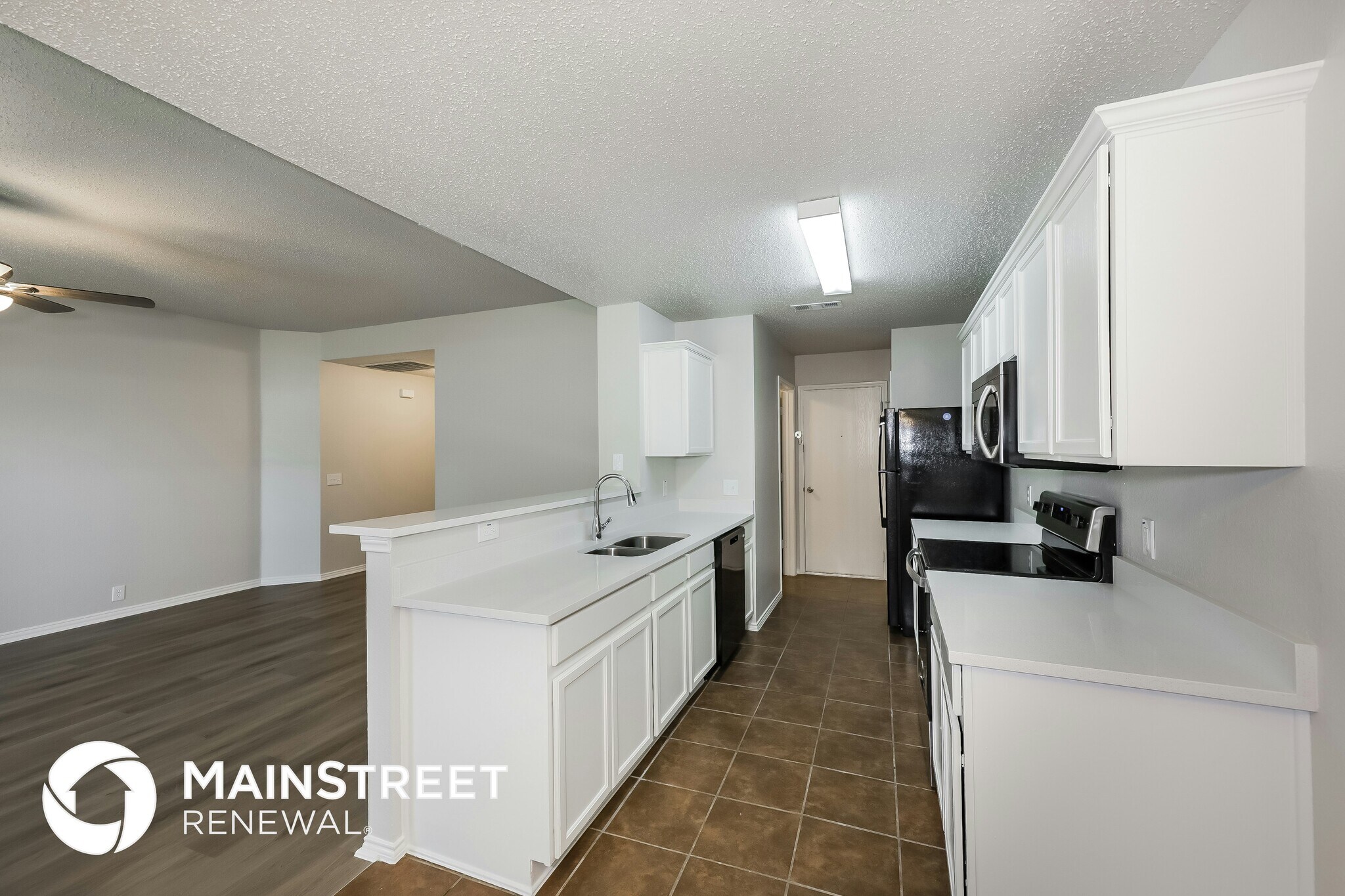 Building Photo - 317 Oakhurst Dr