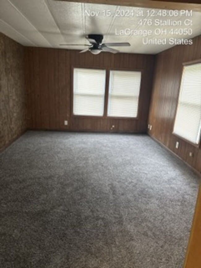 Building Photo - 476 Stallion Ct