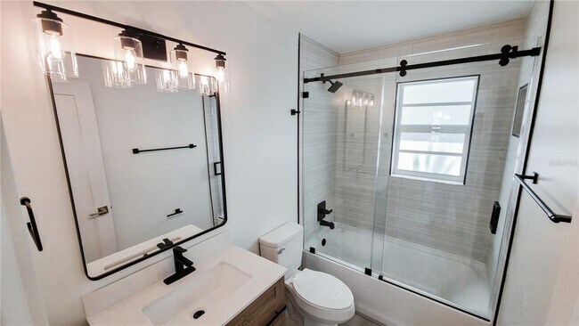 Building Photo - 5039 N Beach Rd