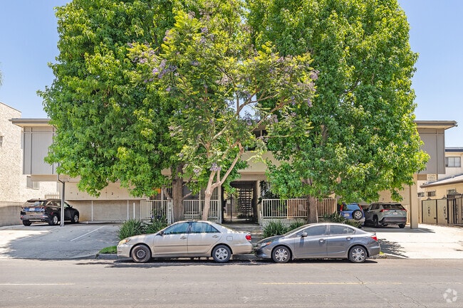 Building Photo - 1666 Federal Ave