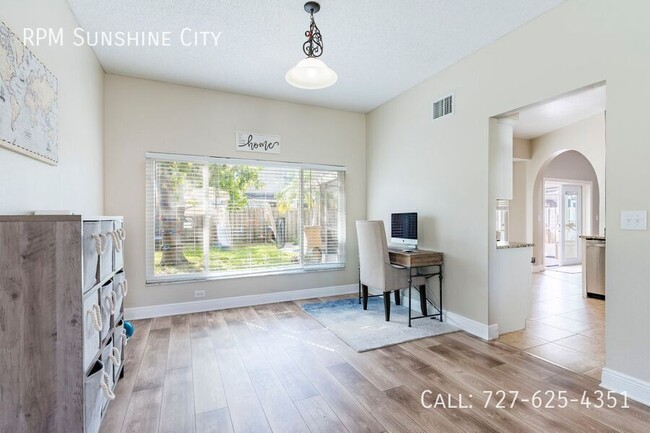 Building Photo - 11216 Clayridge Dr