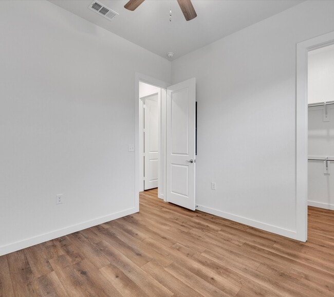 Building Photo - 2703 Rockhill Rd