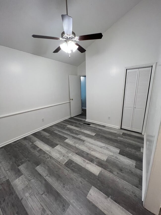 Building Photo - Spacious Unit at Crossland Downs (Across f...