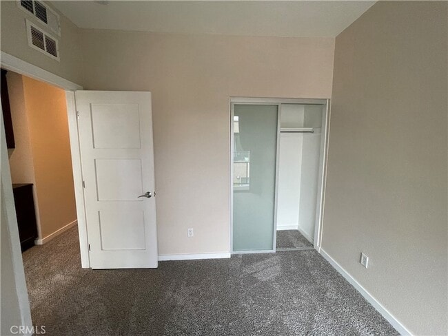 Building Photo - 501 W Maple Ave