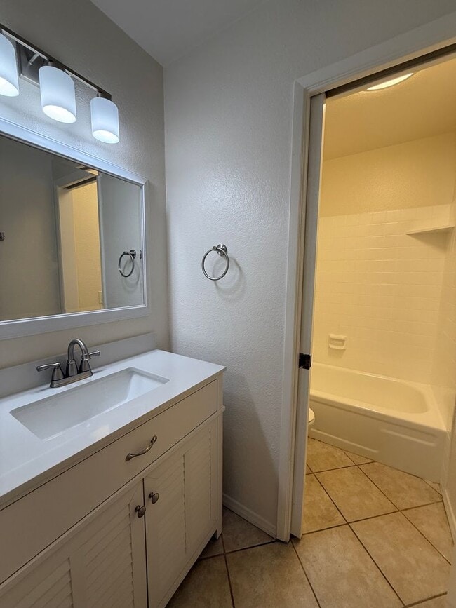 Building Photo - Poway Home with Pool/Spa